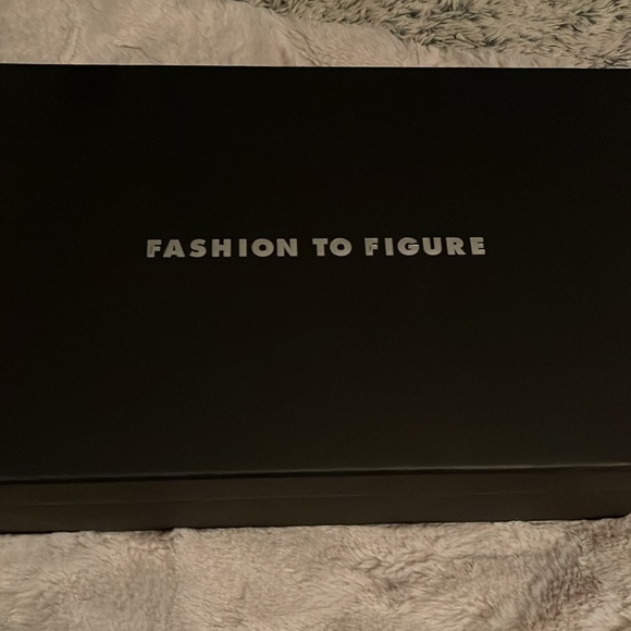 Maeve Flats NIB in Cognac - Brand New comes in Box-  Size 11 - Picture 8 of 9